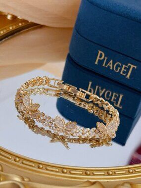 women Piaget bracelet